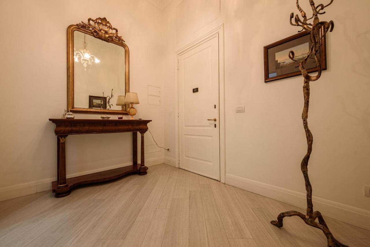 Palazzo Dello Spagnolo Suite Naples Luaran gambar