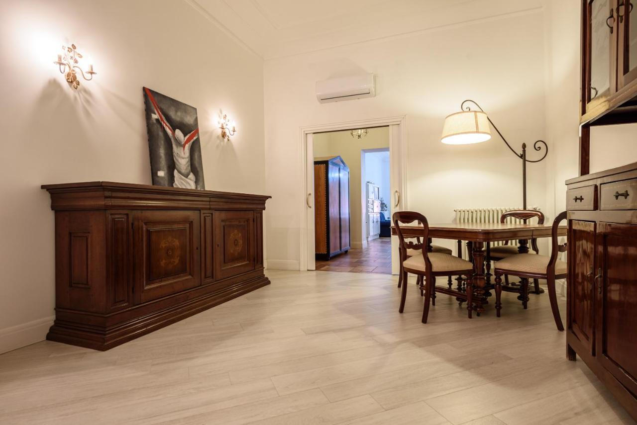 Palazzo Dello Spagnolo Suite Naples Luaran gambar