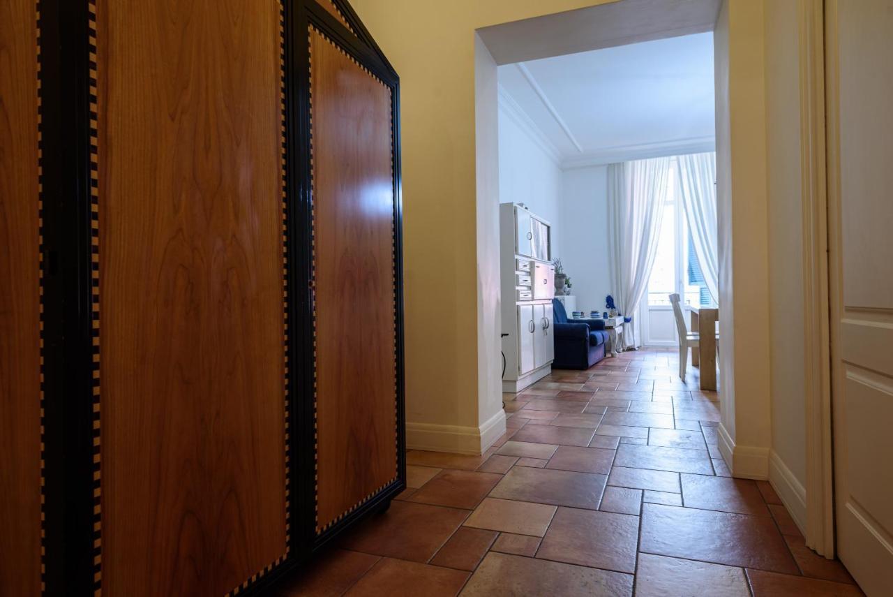 Palazzo Dello Spagnolo Suite Naples Luaran gambar