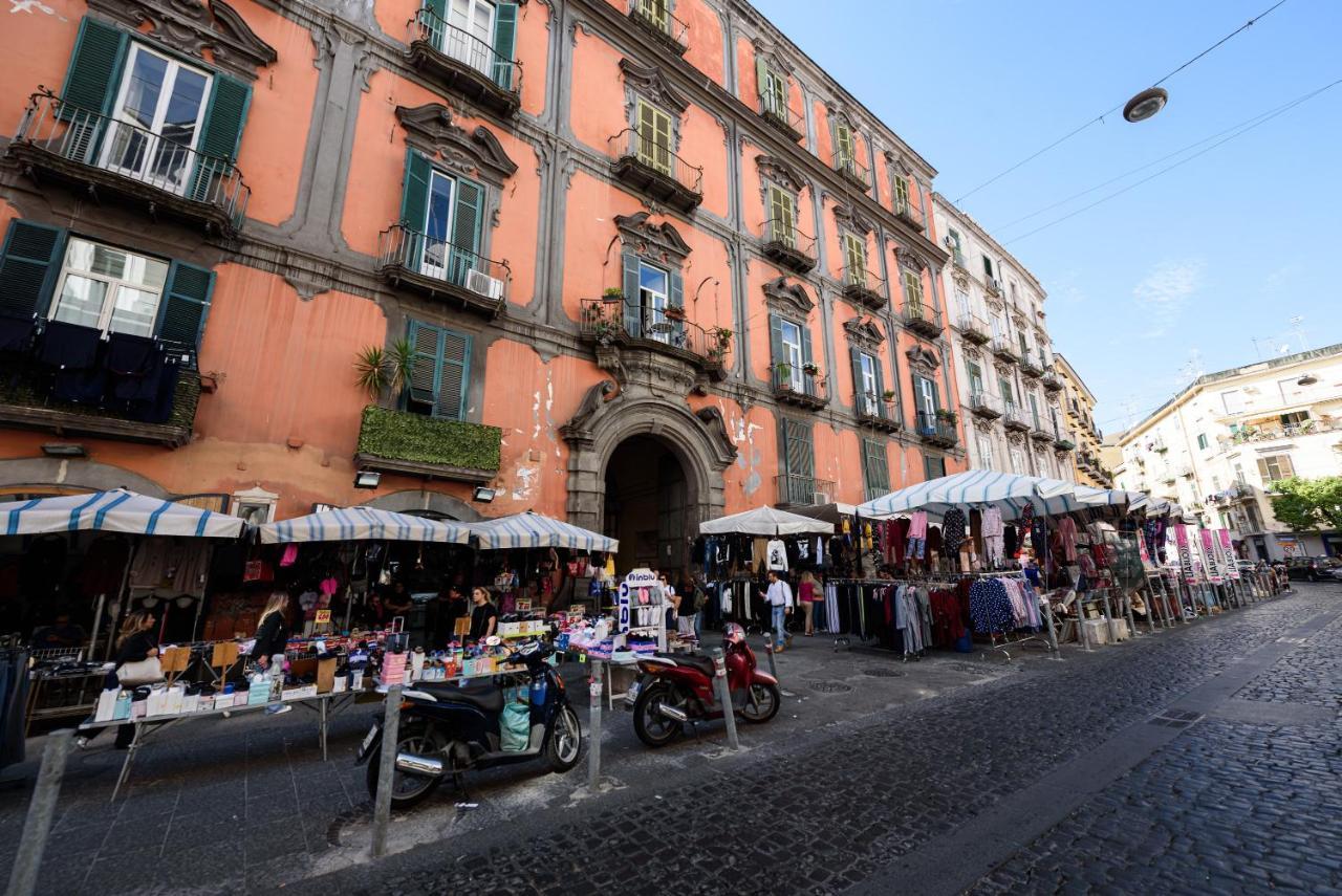 Palazzo Dello Spagnolo Suite Naples Luaran gambar